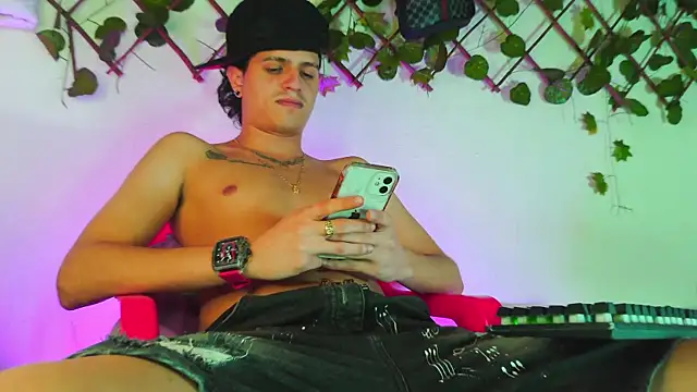 Webkamerová show Dirty_Dark_Devil666