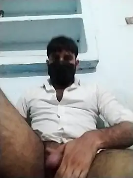 Pokazy przed kamerką – hard_dickk91