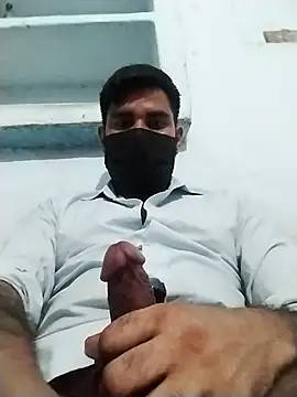 Pokazy przed kamerką – hard_dickk91