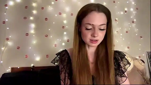 itskylieee's Live XXX Chat