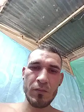 junior_926 Show in webcam