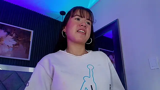 Aitana_Petite Adlı Modelin Web Kamerası Şovu