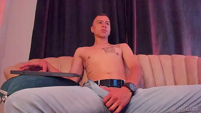 Show de Tayler_millers_ na webcam