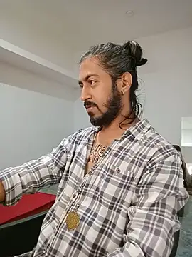AlladinMF7 Show in webcam
