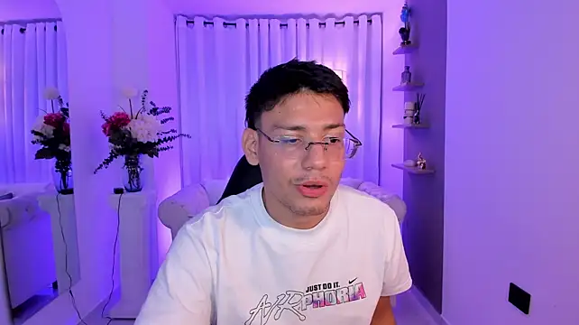 marcuswildx2 Webcam Show