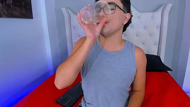Thiago_Monaco's Webcam Show