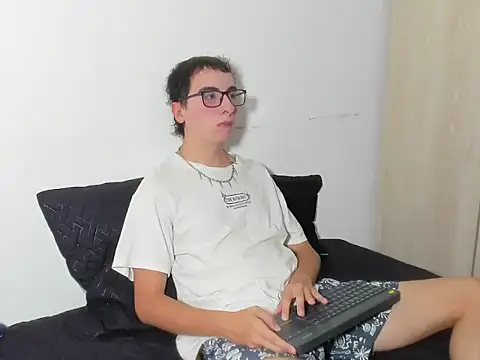 MiloGM_ Webcamshow