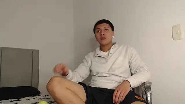 Owenn__blueee's Webcam Show