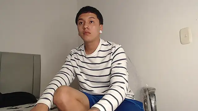 Owenn__blueee webcam show