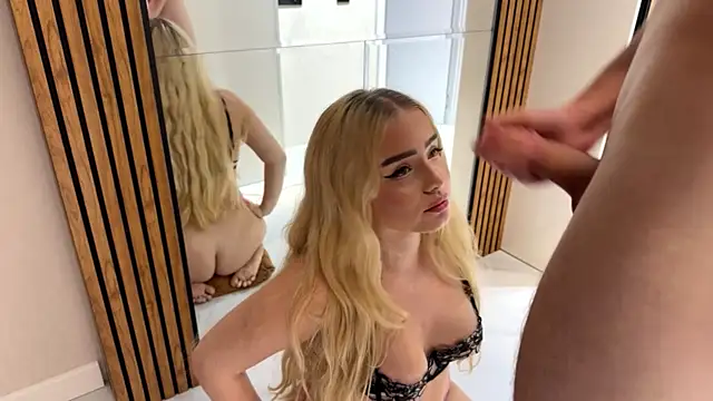Blonde88888 웹캠 쇼