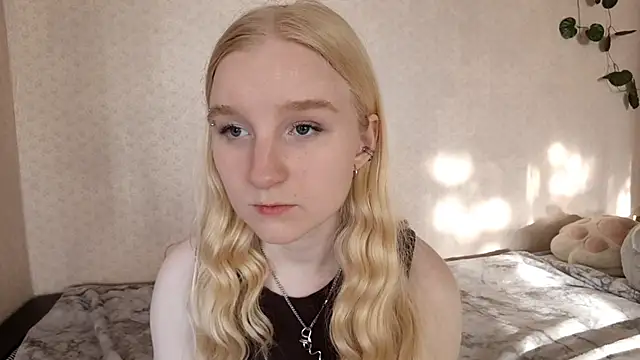 InnoBelle's Webcam Show