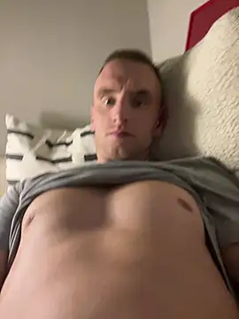 leogol177 Show in webcam