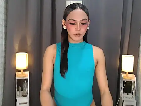 TsGoddesshorsecock 在線直播表演