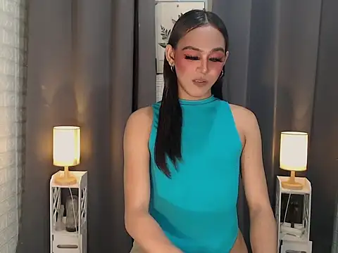 TsGoddesshorsecock 网络视讯表演