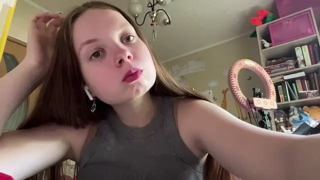 Aileynn Webbikameraesitys