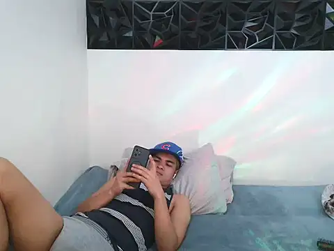 yourmikexxx 在線直播表演