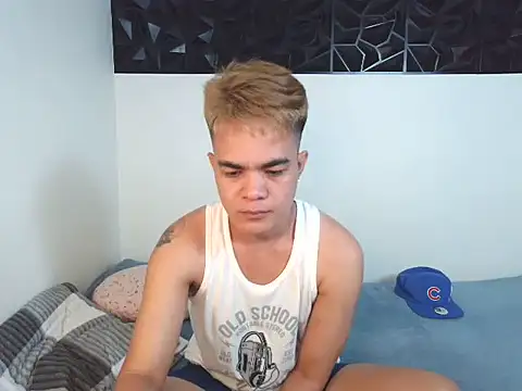 yourmikexxx Show Webcam