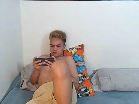 yourmikexxx Pertunjukan Webcam