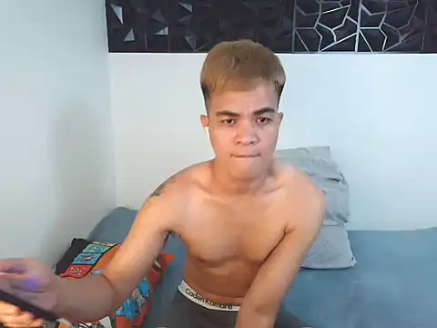 yourmikexxx Pertunjukan Webcam