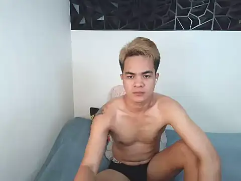 yourmikexxx Show Webcam