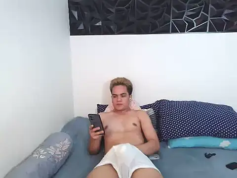 yourmikexxx Pertunjukan Webcam