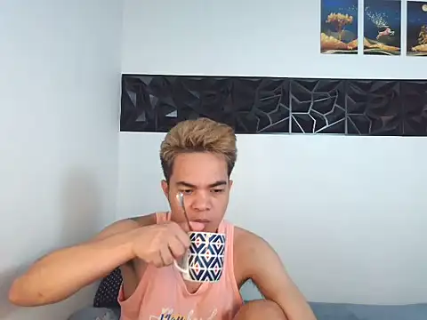yourmikexxx Pertunjukan Webcam