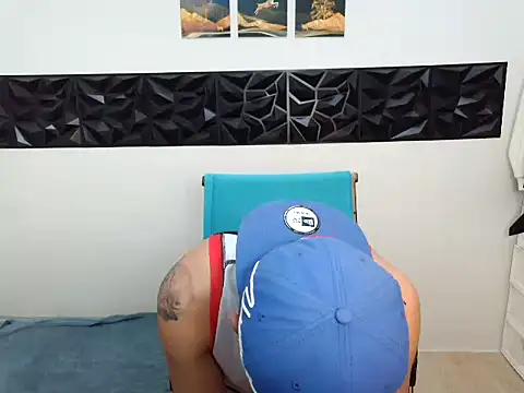 yourmikexxx Adlı Modelin Web Kamerası Şovu