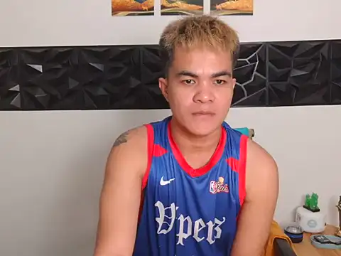 yourmikexxx Show Webcam