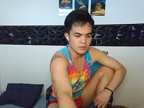 yourmikexxx Шоу с уебкамера