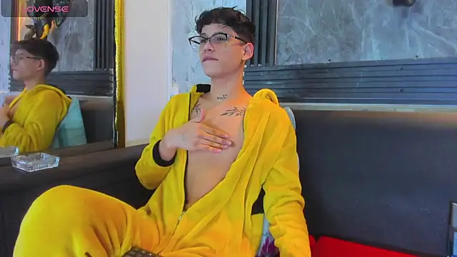 Brianhot0F Webcam-Show