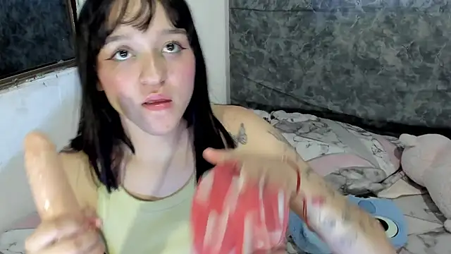 hinata_hyugua_15's Live XXX Chat