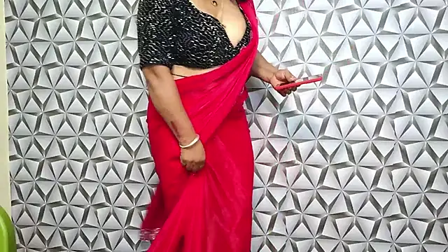 AADHIRA_SOUTH_INDIAのライブXXXチャット
