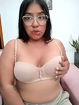 Amber_Herrera élő XXX-chatje