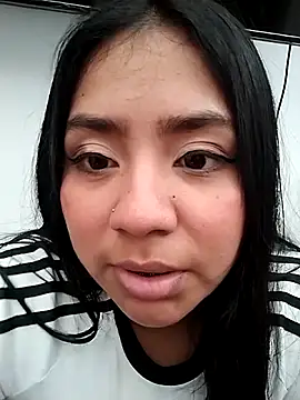 Amber_Herreran Webbikameraesitys