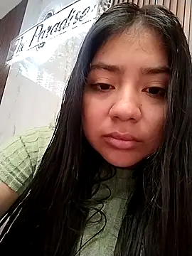 Chat +18 de Amber_Herrera ao vivo