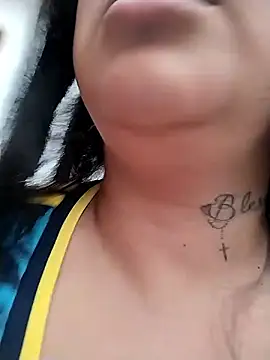 Show modela Amber_Herrera na web-kameri