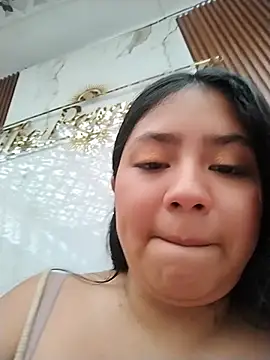 Chat +18 de Amber_Herrera ao vivo