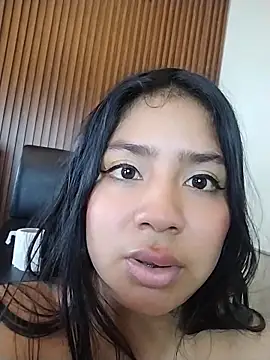 Show modela Amber_Herrera na web-kameri