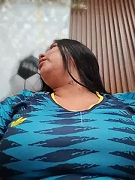 Amber_Herrera ওয়েবক্যাম শো
