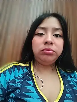 Show modela Amber_Herrera na web-kameri