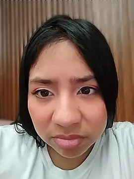 Show modela Amber_Herrera na web-kameri