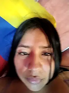 Amber_Herrera Adlı Modelin Canlı XXX Sohbeti