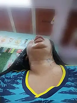 Amber_Herrera élő XXX-chatje