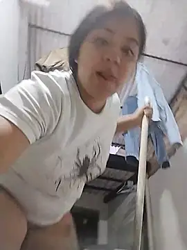 Amber_Herrera 现场XXX聊天