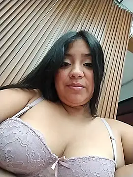 Chat +18 de Amber_Herrera ao vivo