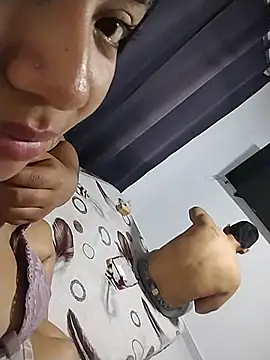 הופעת וובקאם של Amber_Herrera