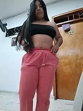 Chat +18 de Amber_Herrera ao vivo