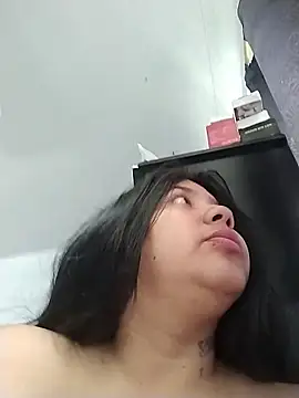 Chat +18 de Amber_Herrera ao vivo