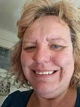 Chat +18 de SonyaMarmeladx ao vivo