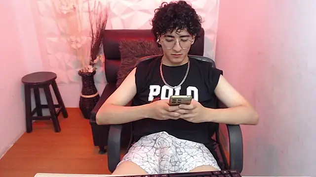 Elliot_23 ওয়েবক্যাম শো
